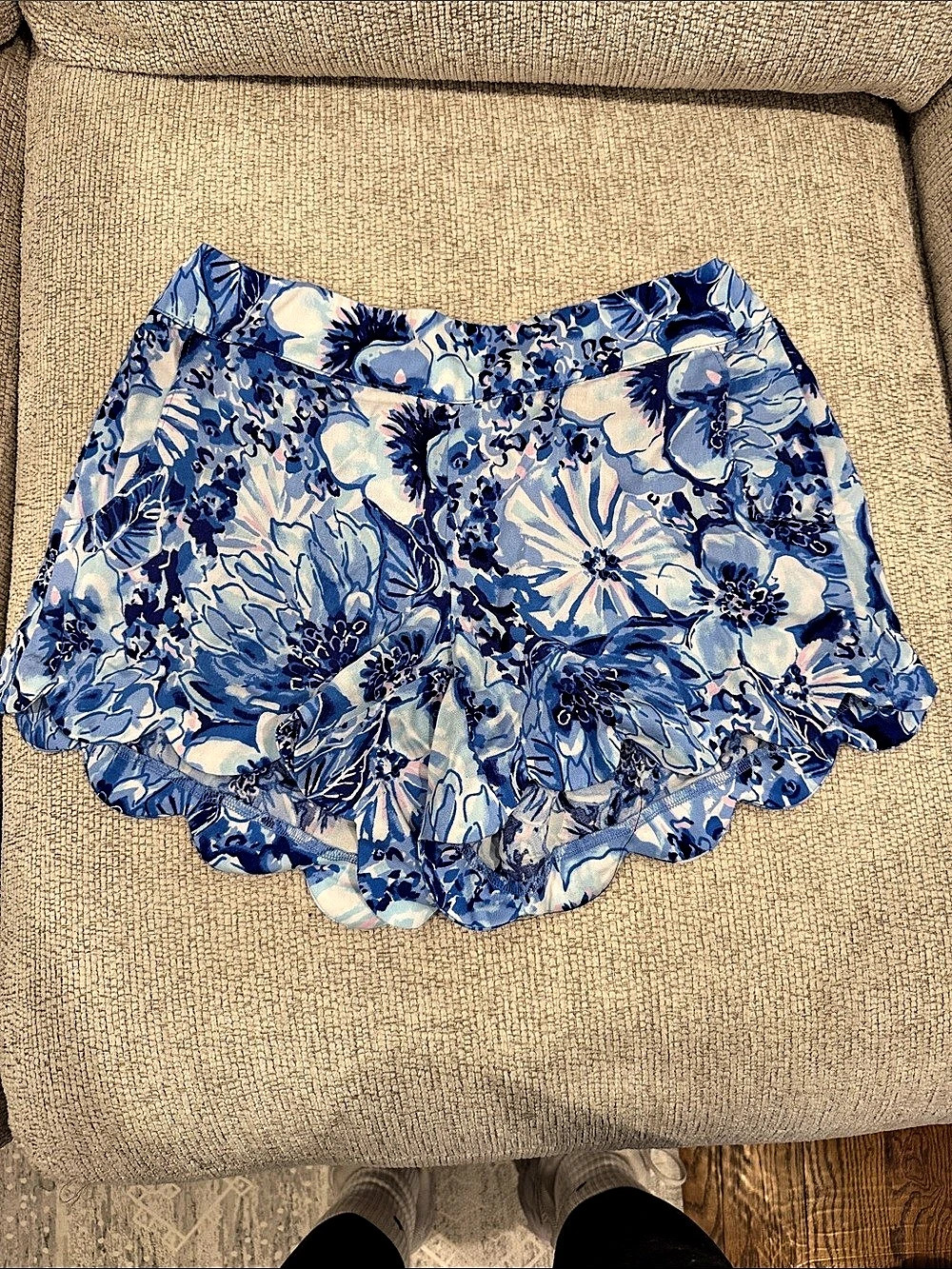 Lilly Pulitzer Floral Scalloped Shorts Size Small